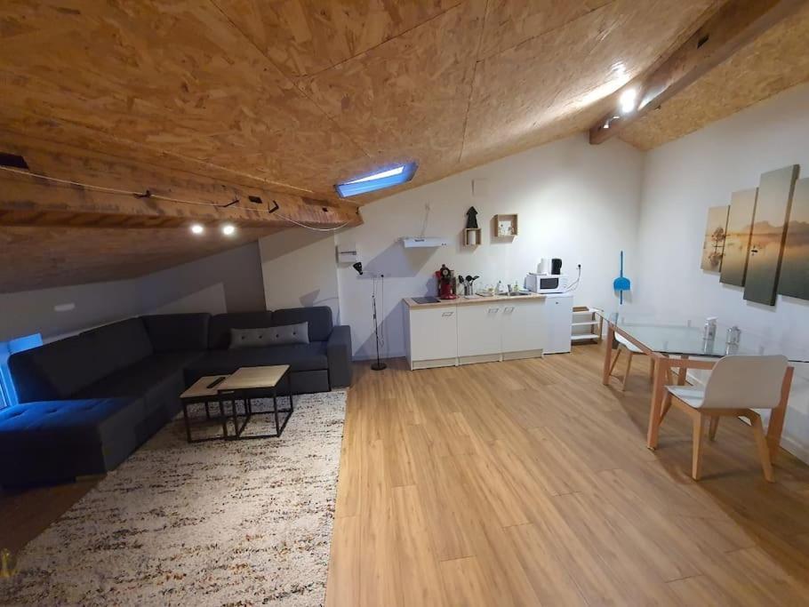 Loft Du Get Apartment Revel  Bagian luar foto